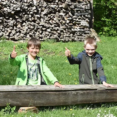 Romantische Ferien Auf Dem Nachhaltig Oekologisch Sanierten Bauernhof *